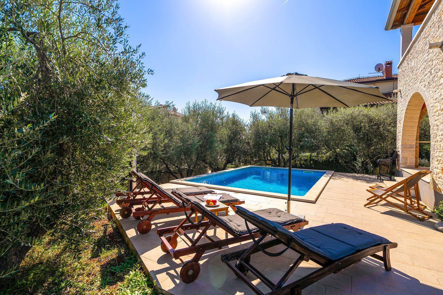 Idyllische Mit Panorama Meerblick, Privatpool, Babybett, Aussendusche, Umgeben Von Oleander Und Oliven